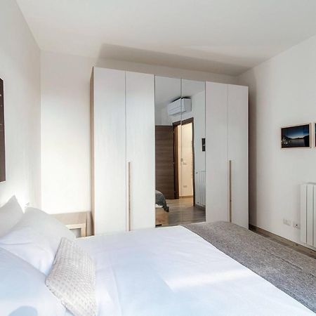 Lianora Apartment By Quokka 360 - Comfortable And Modern Flat In The Centre Of 코모 외부 사진