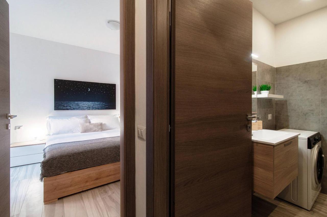Lianora Apartment By Quokka 360 - Comfortable And Modern Flat In The Centre Of 코모 외부 사진