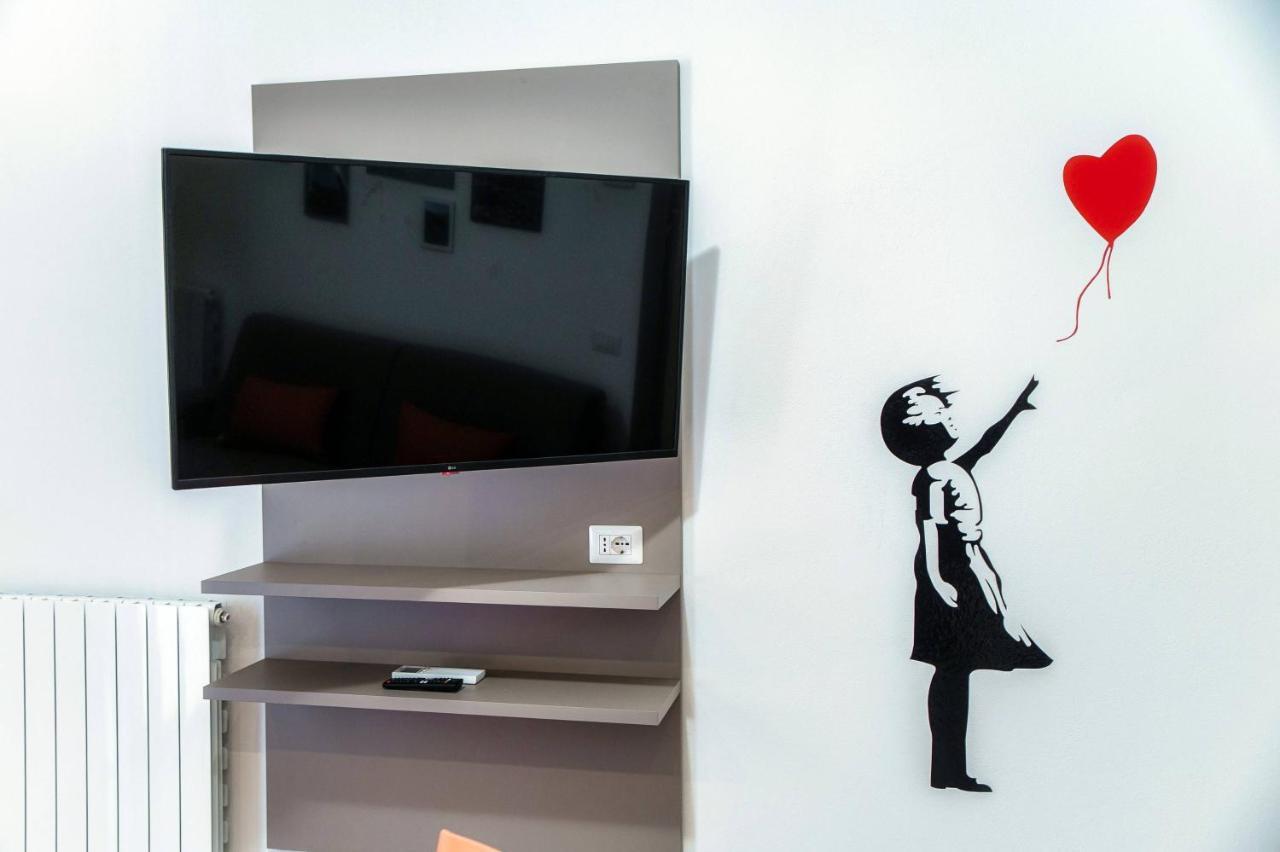 Lianora Apartment By Quokka 360 - Comfortable And Modern Flat In The Centre Of 코모 외부 사진