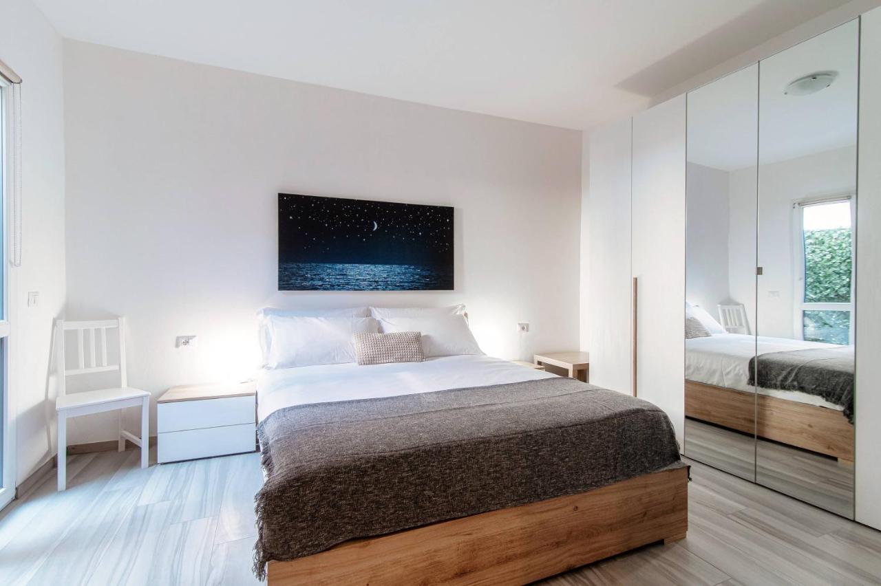 Lianora Apartment By Quokka 360 - Comfortable And Modern Flat In The Centre Of 코모 외부 사진